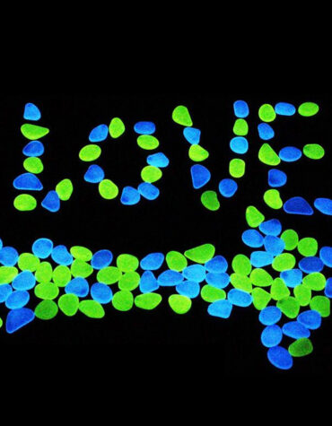 Solar Powered Glow in the Dark Garden Pebbles Garden Décor_6