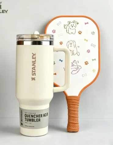 Stanley 40oz Cream White Quencher H2.0 Leakproof Thermal Water Bottle Wide Grip Handle Tumbler For Office Work Fitness Training