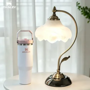 Stanley 30oz Matte Crystal Powder IceFlow Flip Straw Thermos Tumbler Foldable Light Pink Handle For Girl Group Outdoor Picnic